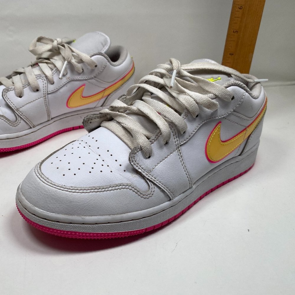 Air Jordan 1 Low Edge Glow GS Size 6.5y CV4610-100 Nike Youth Size